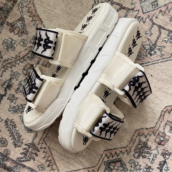 KAPPA Slides Banda Aster Sandals White Black Women’s size 6 - Picture 2 of 5